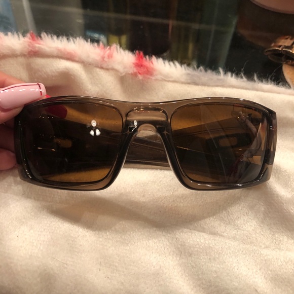 Oakley Sunglasses - Picture 3 of 4